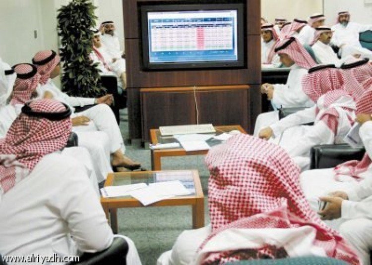 العتيبي يختفي من كبار ملاك "وفرة" وسعيد عمر وسعد عبددالله يخفضون ملكيتهم في "ابومعطي و"لفانا" تبيع