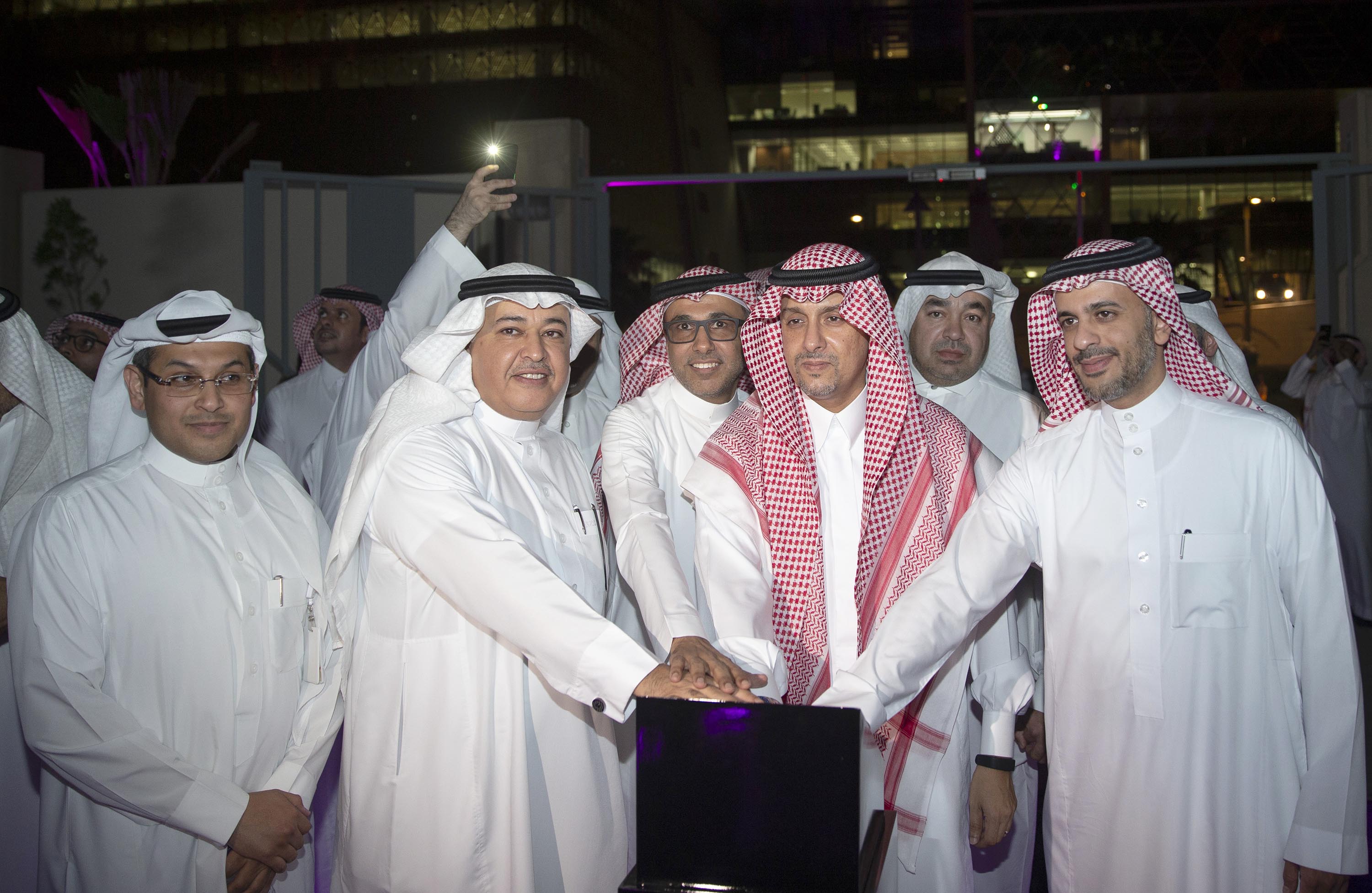 الاتصالات السعودية تدشن مركز بيانات حديث بمواصفات عالمية