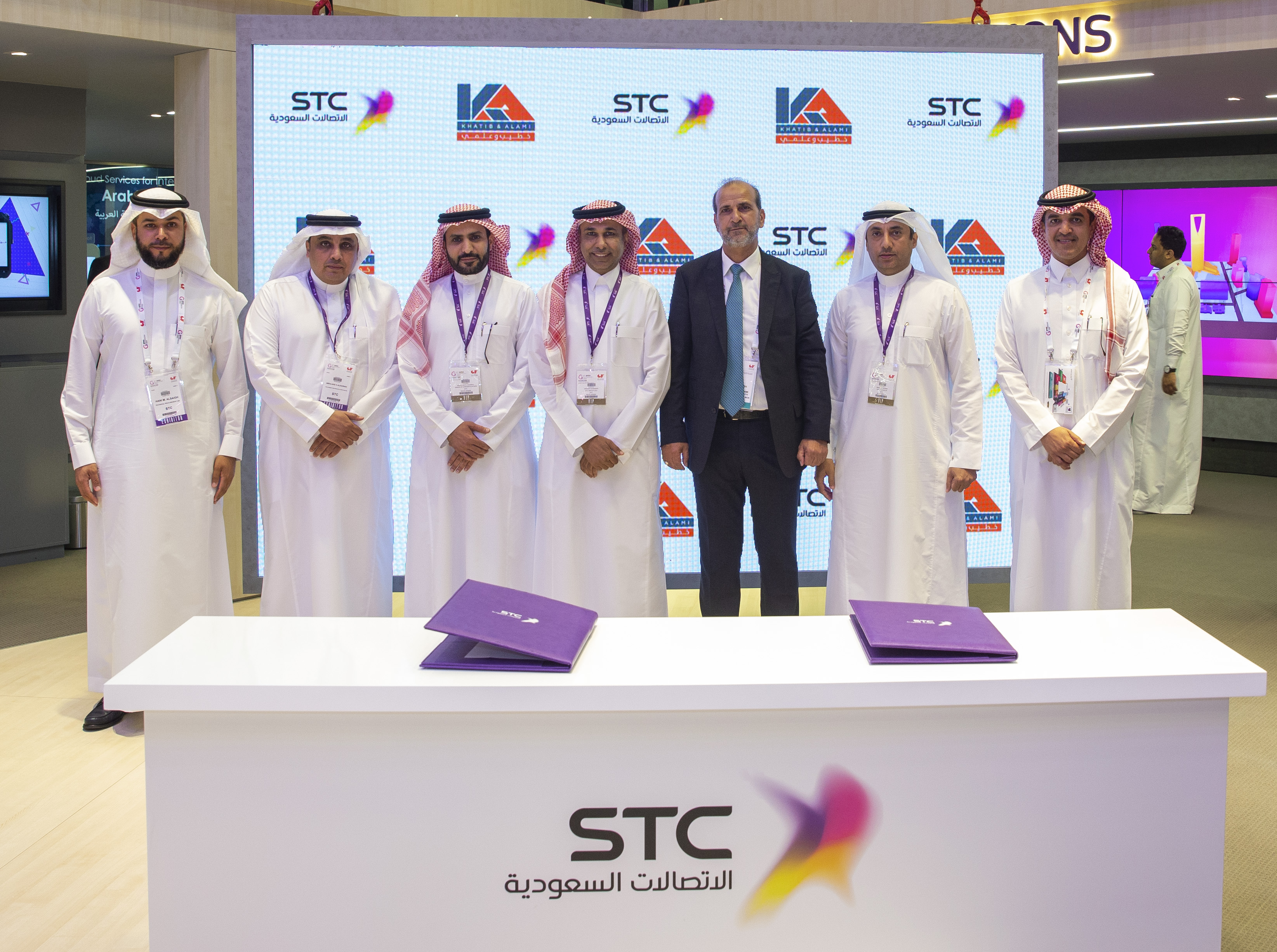 مجموعة STC تبرم 25 اتفاقية تعاون لتمكين التحول الرقمي وخدمات الجيل الـ 5 في جيتكس دبي 2019