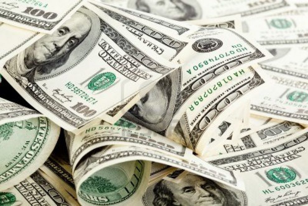 الدولار يهبط مع انحسار الطلب على الملاذ الآمن بفعل صعود أسهم آسيا
