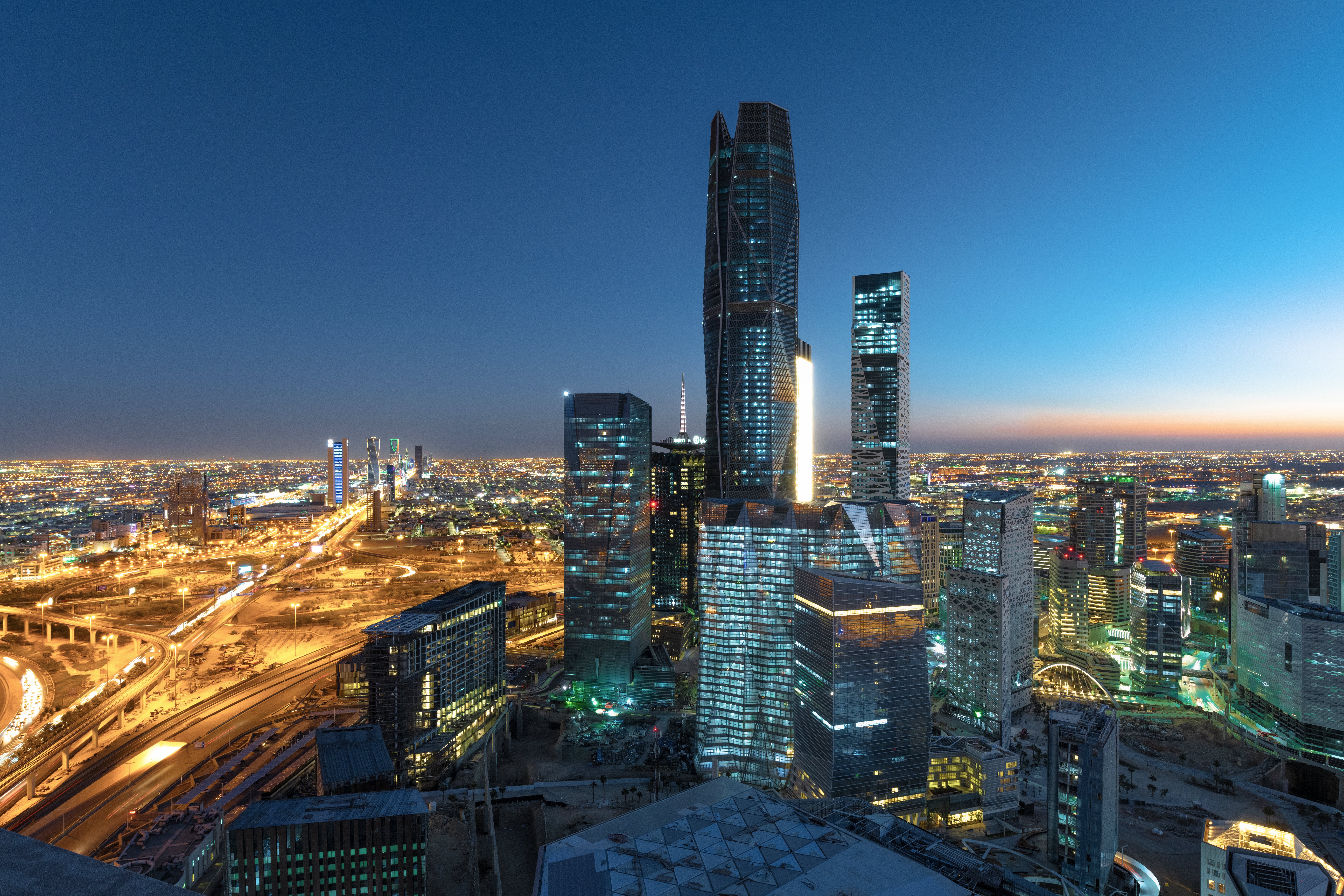 صندوق النقد الدولي يتوقع نمو الاقتصاد السعودي 4.8% في 2022
