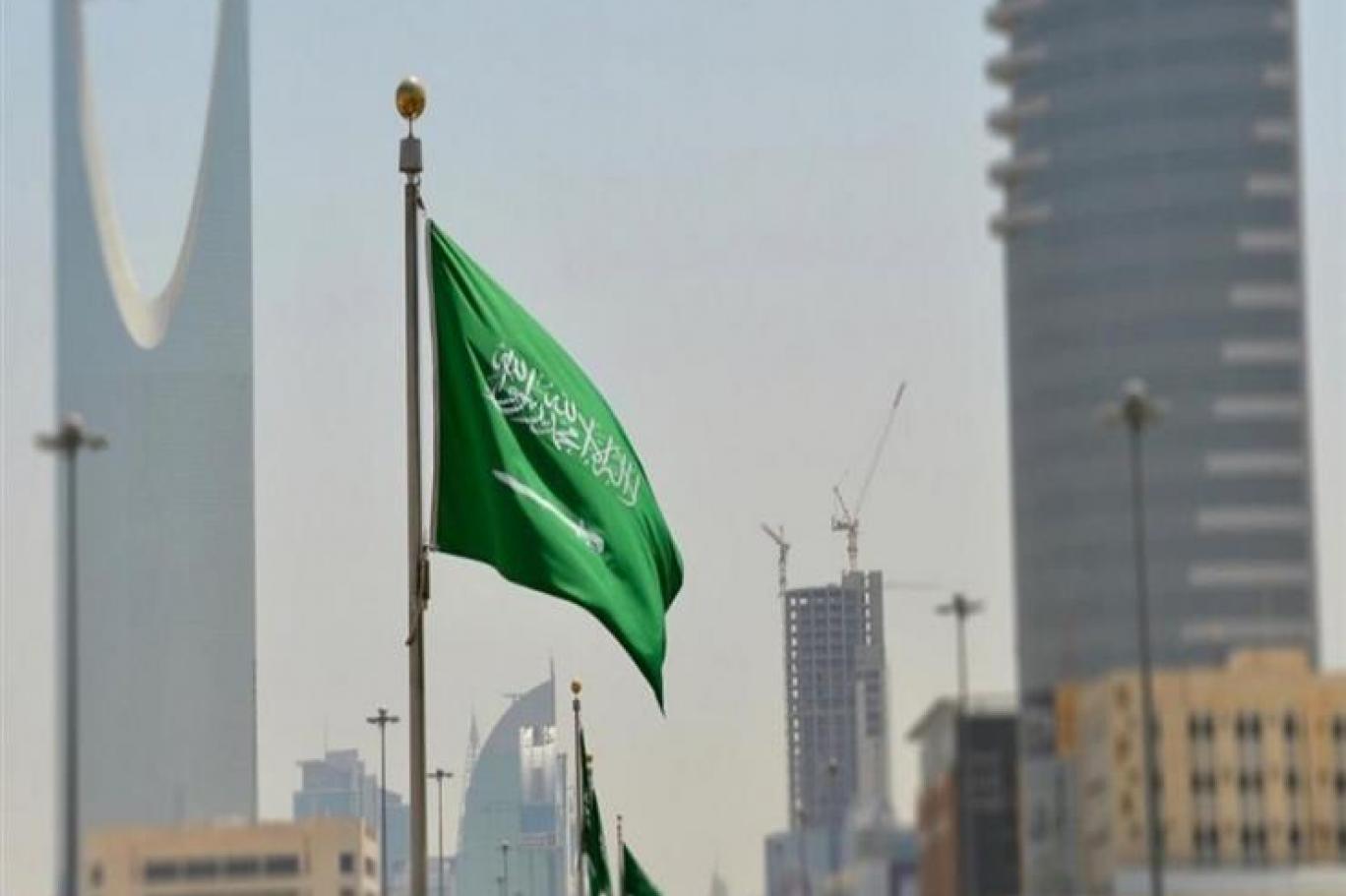 في ظل الأزمة الحالية .. "مال" ترصد تعاملات لشركات سعودية مدرجة في سوق الأسهم مع السوقين الروسي