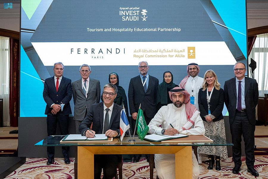 الهيئة الملكية لمحافظة العلا توقع 4 اتفاقيات مع مؤسسات فرنسية في المجال الثقافي وتطوير البُنى