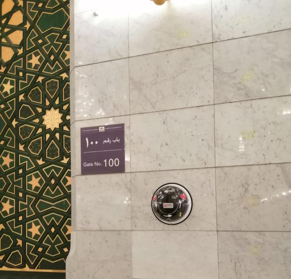 إدارة المشاريع بوزارة المالية تبدأ تركيب أجهزة الصدمات الكهربائية القلبية بالحرم المكي الشريف