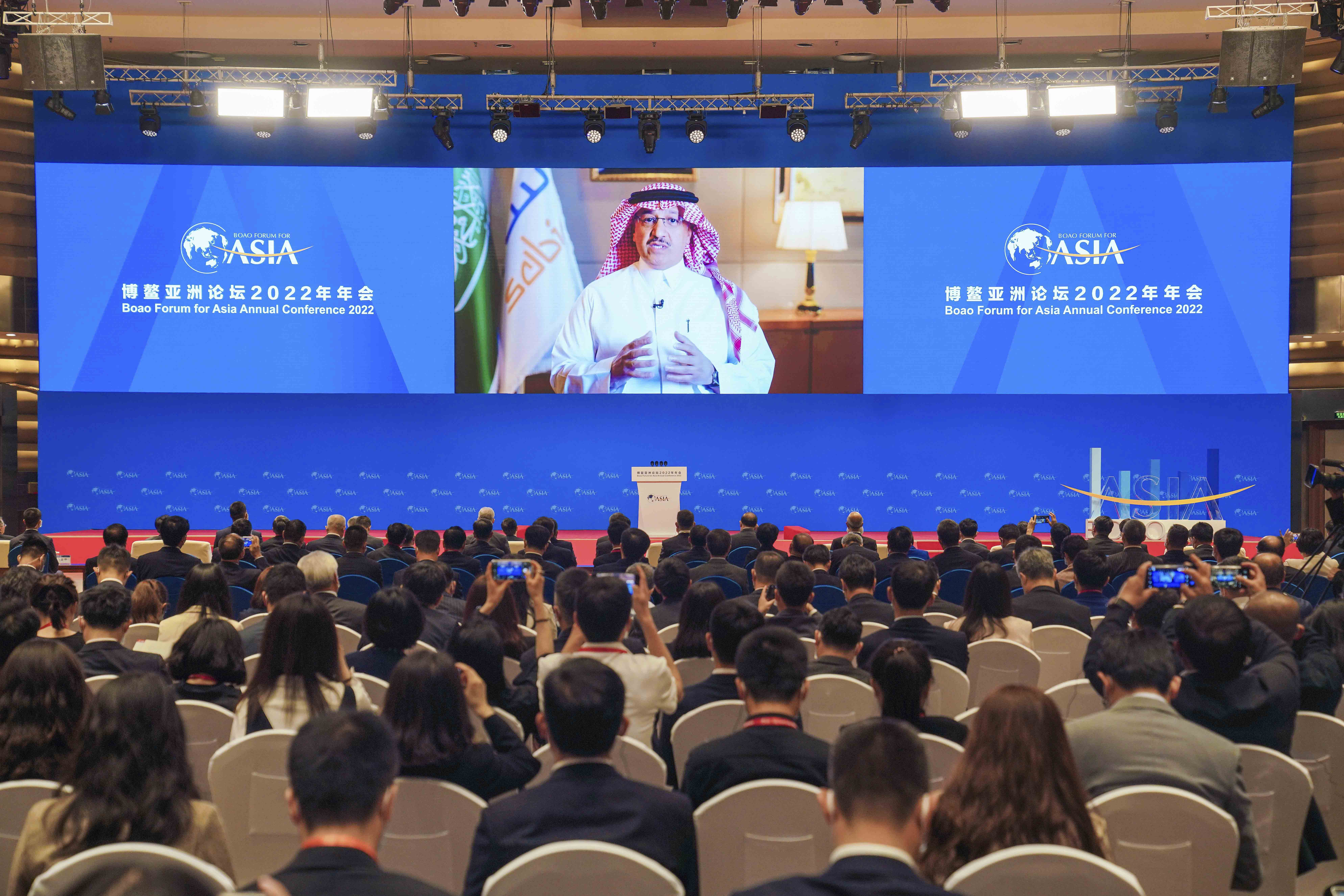 "سابك" تدعو إلى إعادة عولمة الاقتصاد العالمي لتعزيز التنمية المستدامة