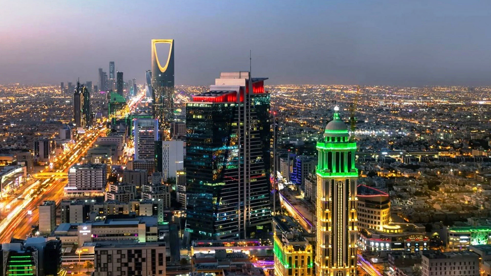 القطاع الخاص يقود النمو الاقتصادي في السعودية بحصة 49% من إجمالي الناتج الكلي