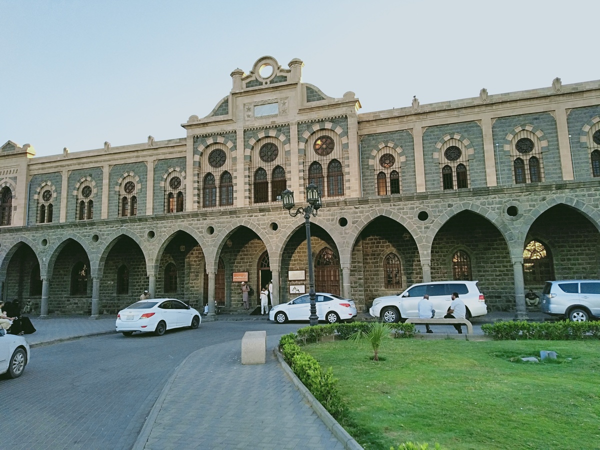 متحف سكة حديد الحجاز .. واجهة حضارية وتاريخية تُثري السياحة في المدينة