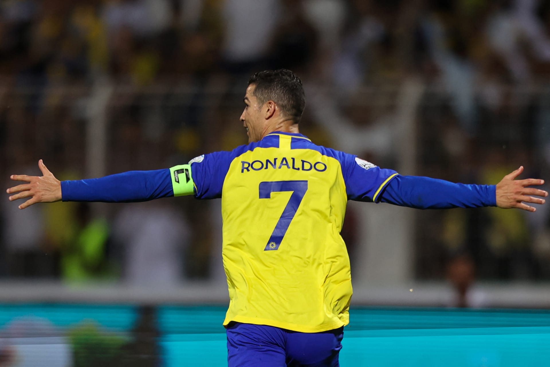 أفضل 12 مؤثرًا عالميًا على وسائل التواصل الاجتماعي في 2024 يتصدرهم رونالدو لاعب النصر السعودي بنحو