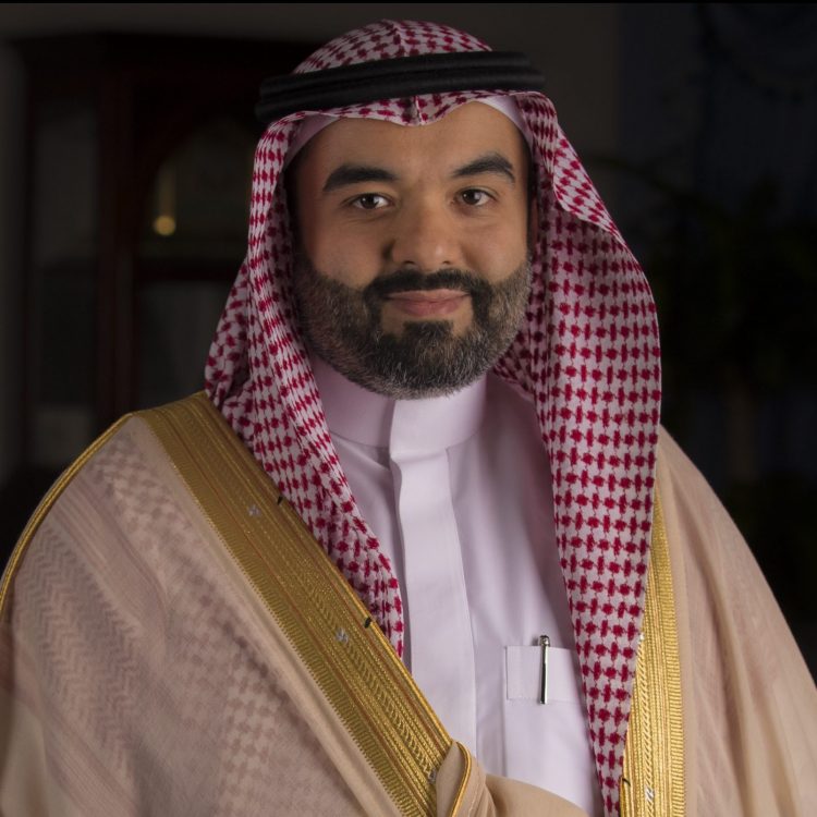 وزير الاتصالات وتقنية المعلومات لـ (مال): مركز الأخلاقيات في الرياض سيقدم أدلة استرشادية لمواجهة