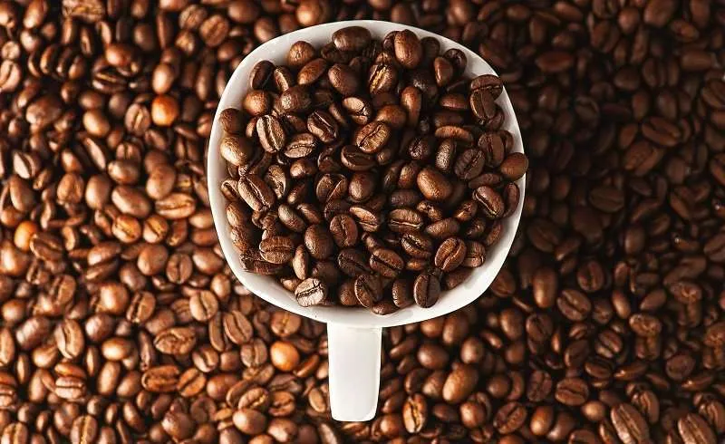 قفزت 175% خلال عامين .. (مال) ترصد 4 أسباب لارتفاع أسعار القهوة عالميا مع استقرارها محليا