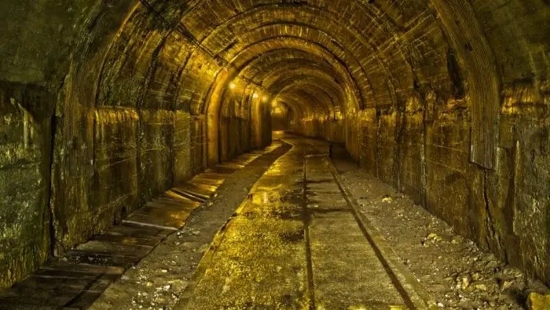 ثروات المدينة المدفونة .. 3 مناجم و أحزمة تعدين تقدر قيمتها بـ 517 مليار ريال 
