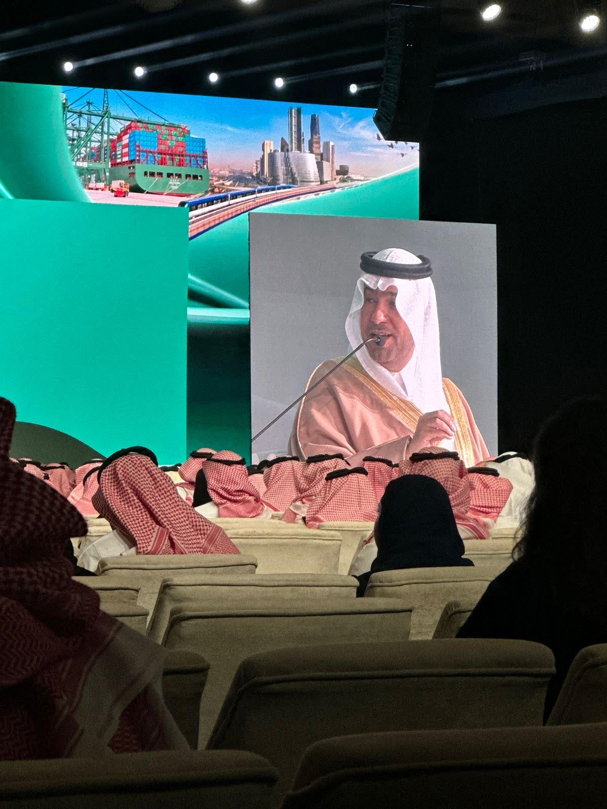 وزير الإسكان: تدخل القيادة لضبط الأسعار في الرياض وتبرع ولي العهد بأكثر من مليار ريال يجسدان أولوية
