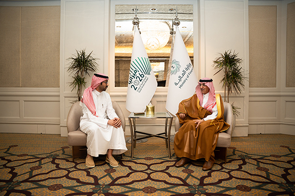 وزير المالية في حوار مع (مال): استكمال نقل 26 أصل حكومي إلى القطاع الخاص بما يحقق استثمارات تفوق