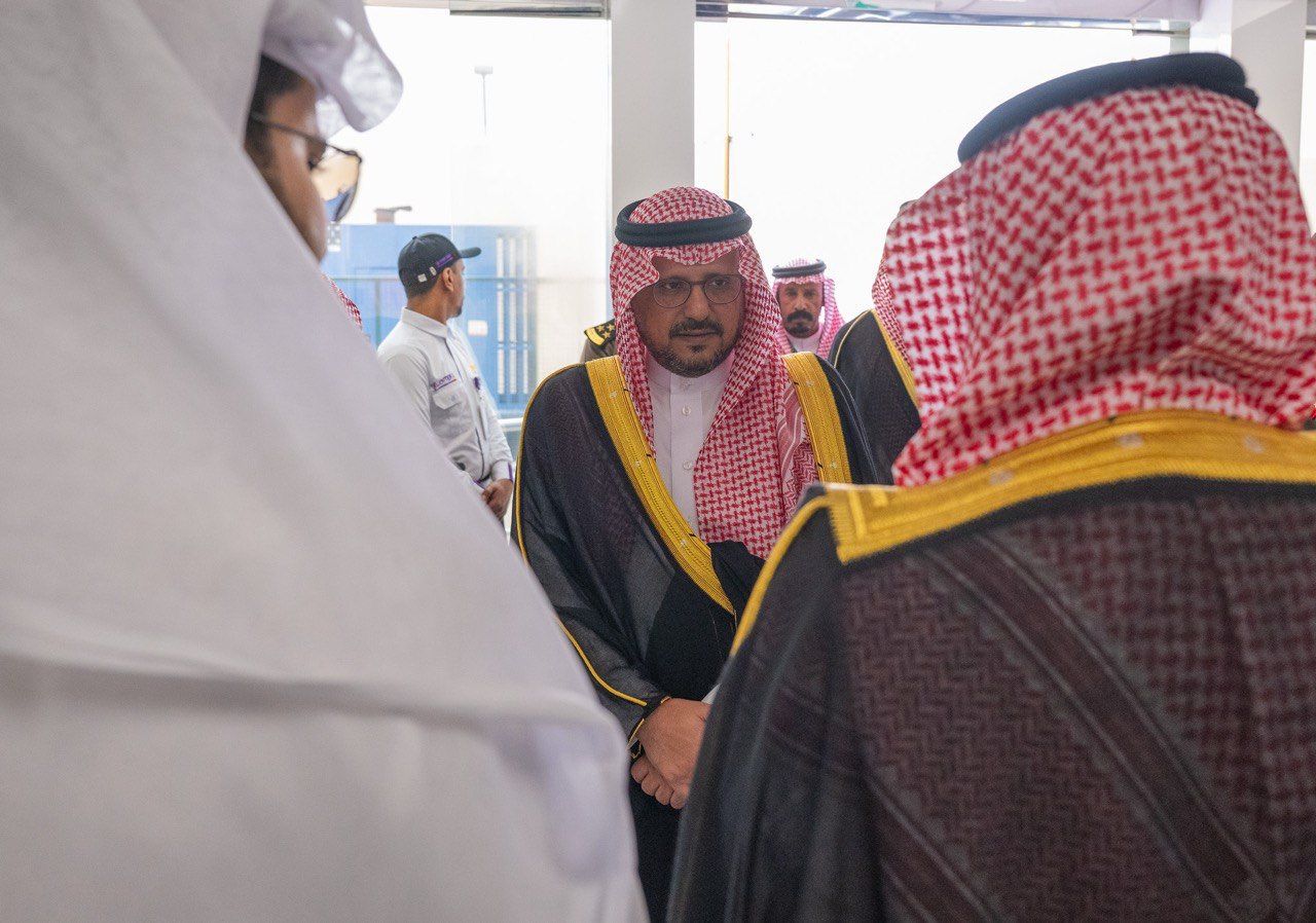 نائب أمير منطقة القصيم يزور مركز بيانات مجموعة stc ويطّلع على قدراته الرقمية