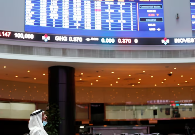 بورصات الخليج تتراجع بعد أنباء عن احتمال قيام أمريكا بعمل عسكري ضد إيران