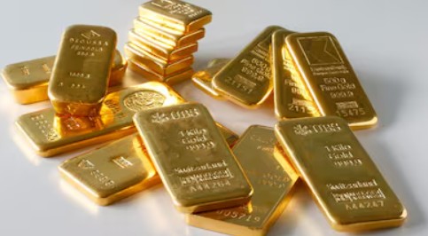 Gold Drops as Fed’s Waller Says Next Move Likely To Be Rate Hike
