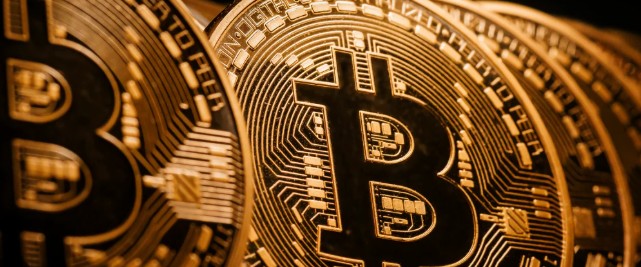 Crypto slump intensifies as bitcoin approaches pre-Trump low