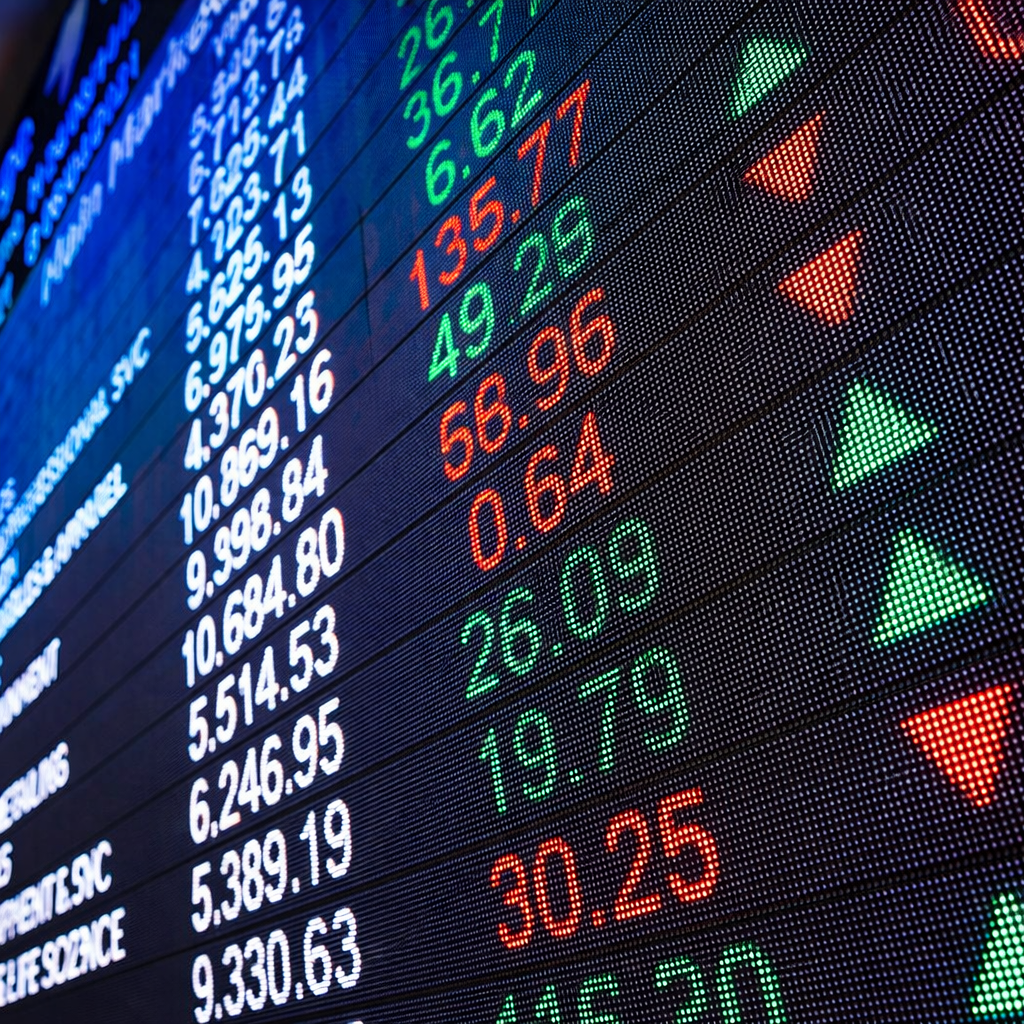 ملكيتهم في 112 شركة و" أنابيب الشرق" تتصدر.. ويخفضون في 150 اخرى و" دي بي اس " في صدارة المبيعات