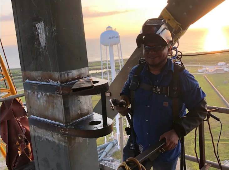 Former SpaceX welder becomes a millionaire after historic IPO