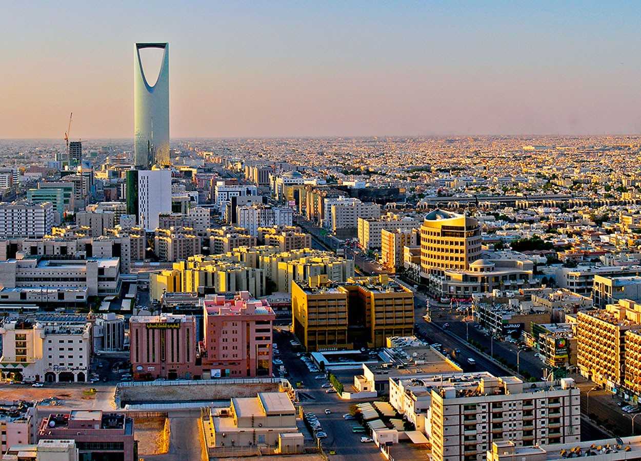 تقرير قانوني: 74 مشروعا عقاريا بقيمة 60 مليار ريال تواجه تعرضا ماليا بقيمة 1.5 مليار ريال بسبب تأخر