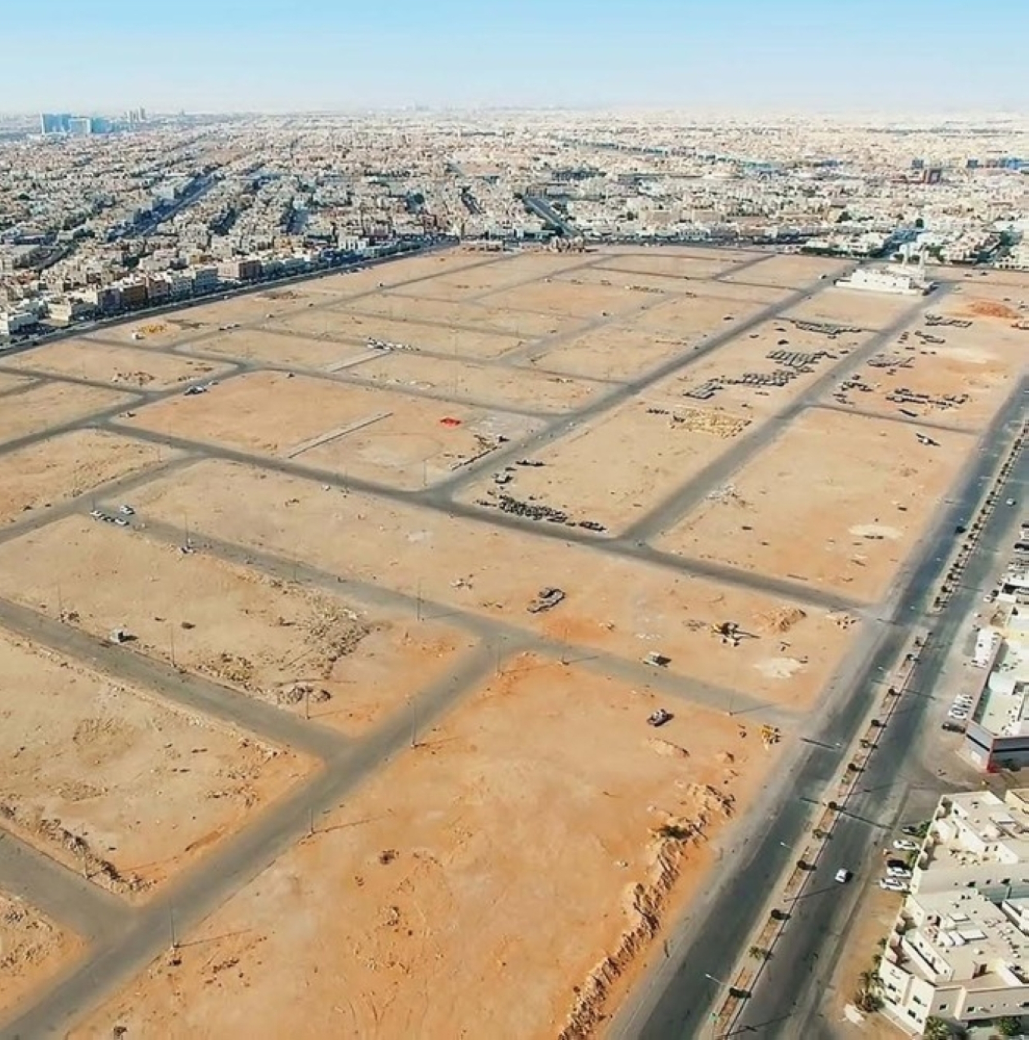 وزارة البلديات والإسكان: 71 مليون متر مربع من الأراضي البيضاء في الرياض دخلت التطوير أو التداول