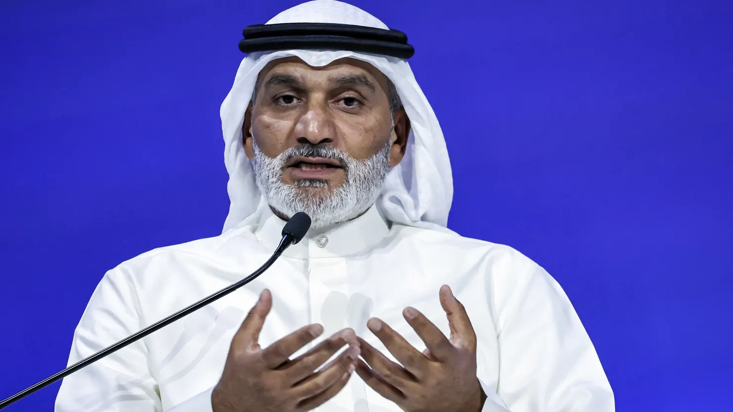 الأمين العام لـ (أوبك) يرفض توقعات وكالة الطاقة الدولية بشأن تخمة معروض النفط