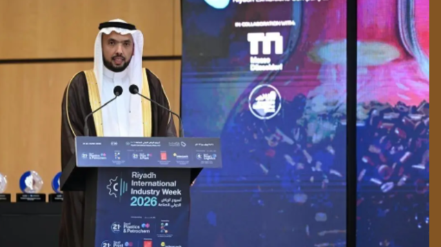وزارة الصناعة : إصدار 1660 رخصة صناعية جديدة باستثمارات تتجاوز 76 مليار ريال و 1200 مصنع يدخلون