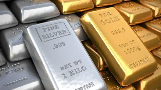 الذهب والفضة يواصلان التراجع مع مخاوف رفع الفائدة